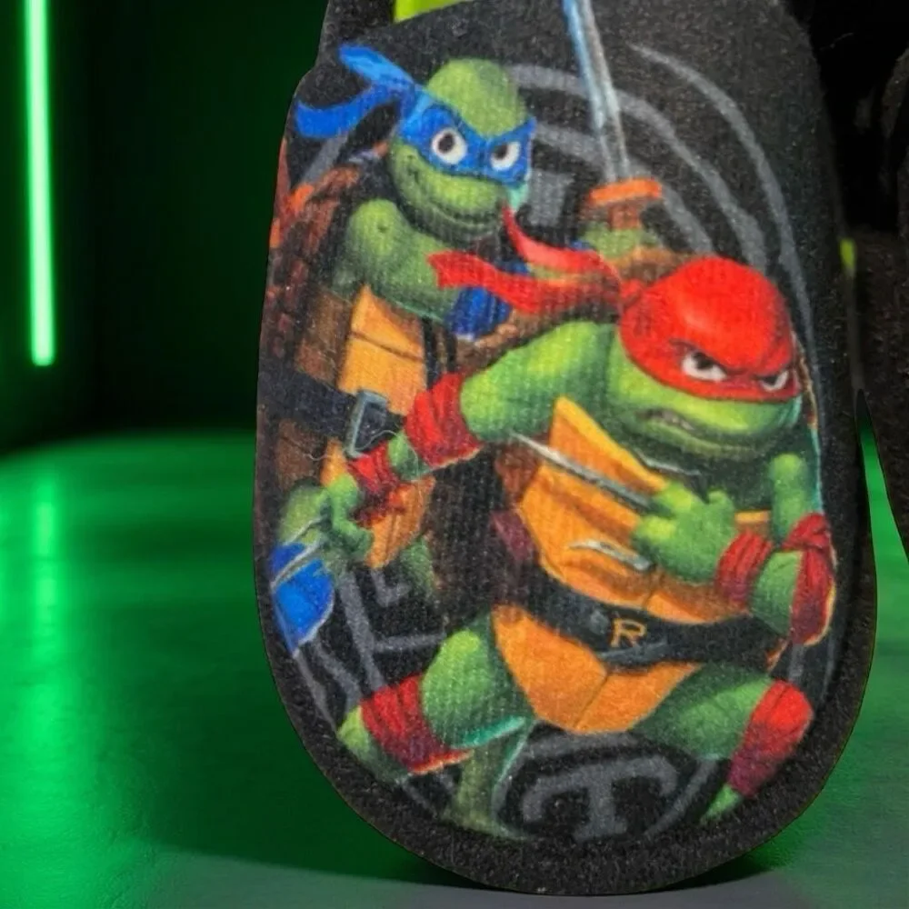 Macys Teenage Mutant Ninja Turtles Mutant Mayhem Toddler Fuzzy Slippers M 7/8